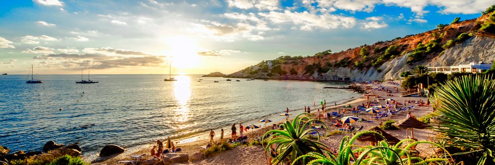 ¡Disfruta de Ibiza en TODO INCLUIDO!