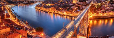 Descubre Oporto en hotel 4* con Crucero por el Río Duero  y visita a bodegas cerca de Oporto 